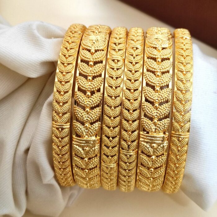 Traditional Brass Gold-Plated Ethnic Bangles Kada Sets For women (1)