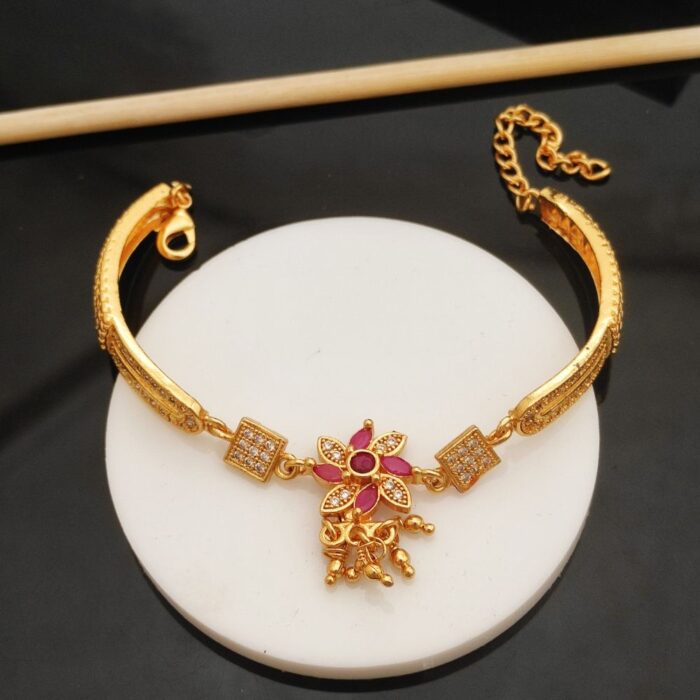 Triple Flower CZ Chain Bracelet (8)